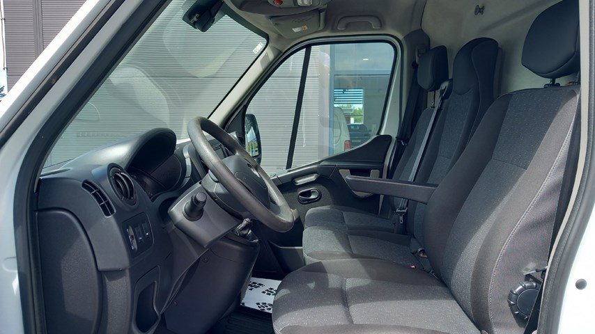 RABLJENO VOZILO OPEL MOVANO VAN L3H2 3500 FWD 2,3 DT Mehanički mjenjač DIESEL 20836