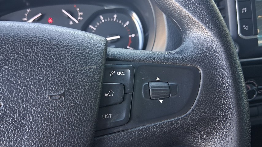 RABLJENO VOZILO OPEL VIVARO COMBI L2H1 1,5 DTI Mehanički mjenjač DIESEL 65759