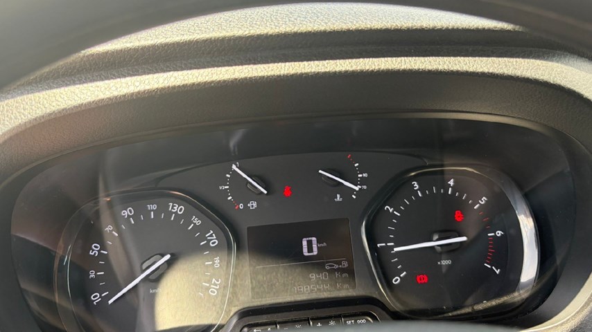 RABLJENO VOZILO OPEL VIVARO COMBI L2H1 1,5 L MT6 Mehanički mjenjač DIESEL 65787