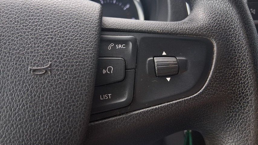 RABLJENO VOZILO OPEL VIVARO COMBI L2H1 1,5 L MT6 Mehanički mjenjač DIESEL 65788