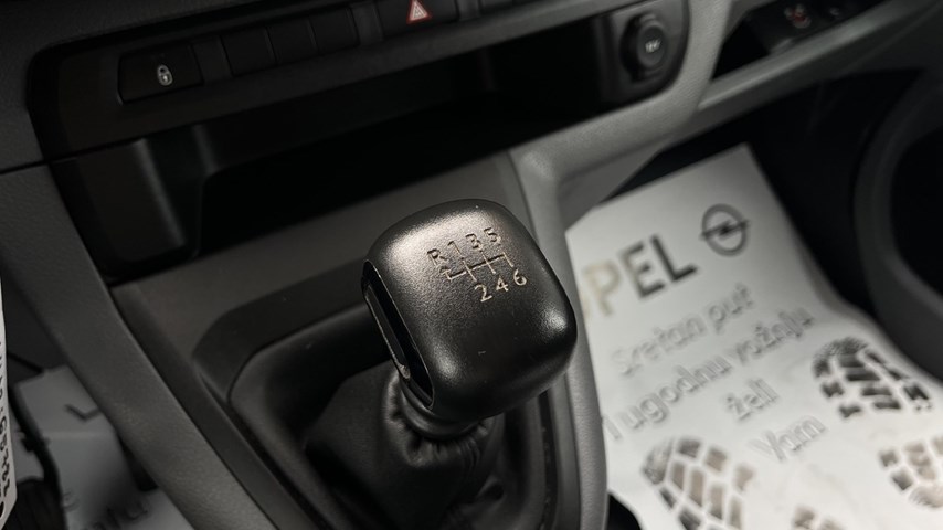 RABLJENO VOZILO OPEL VIVARO COMBI L2H1 1,5 L MT6 Mehanički mjenjač DIESEL 65788