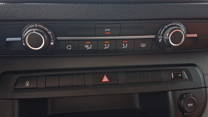 RABLJENO VOZILO OPEL VIVARO COMBI L2H1 1,5 L MT6 Mehanički mjenjač DIESEL 65788