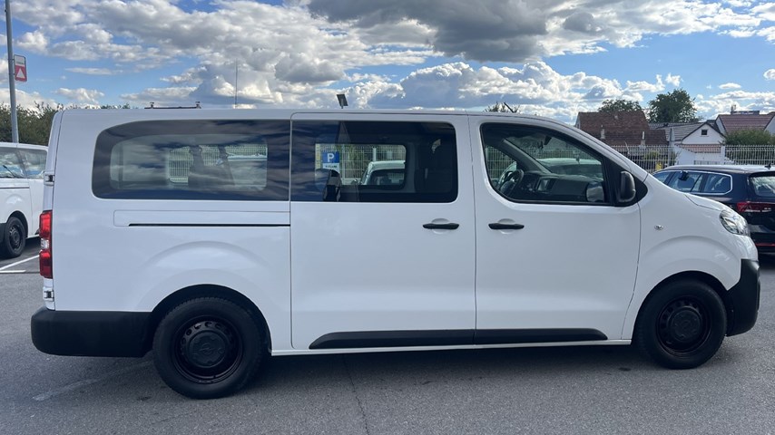 RABLJENO VOZILO OPEL VIVARO COMBI L2H1 1,5 L MT6 Mehanički mjenjač DIESEL 65797