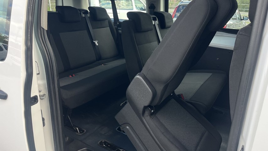 RABLJENO VOZILO OPEL VIVARO COMBI L2H1 1,5 L MT6 Mehanički mjenjač DIESEL 65797