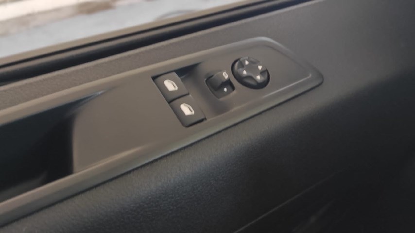 RABLJENO VOZILO OPEL VIVARO-e CARGO BPS AT Automatski mjenjač ELEKTRIČNI 90257