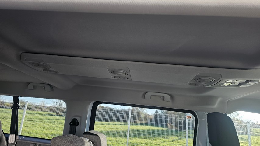 RABLJENO VOZILO OPEL VIVARO L2H1 COMBI 1,5 L MT6 Mehanički mjenjač DIESEL 224063