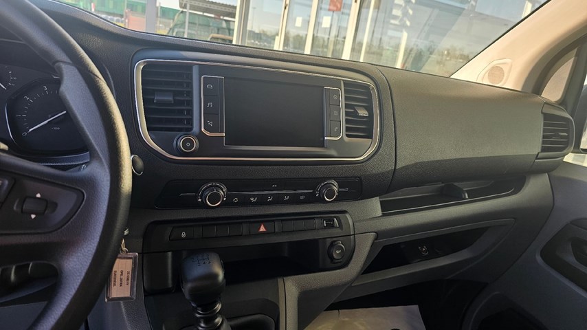 RABLJENO VOZILO OPEL VIVARO L2H1 COMBI 1,5 L MT6 Mehanički mjenjač DIESEL 224063