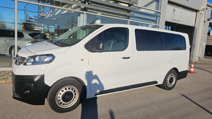 RABLJENO VOZILO OPEL VIVARO L2H1 COMBI 1,5 L MT6 Mehanički mjenjač DIESEL 224063