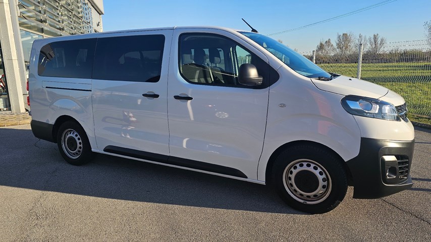 RABLJENO VOZILO OPEL VIVARO L2H1 COMBI 1,5 L MT6 Mehanički mjenjač DIESEL 224063
