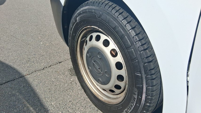 RABLJENO VOZILO OPEL VIVARO L2H1 COMBI 1,5 L MT6 Mehanički mjenjač DIESEL 65806