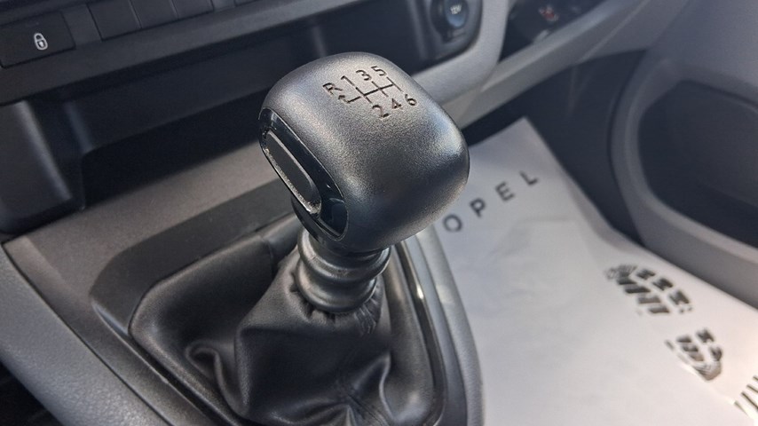 RABLJENO VOZILO OPEL VIVARO L2H1 COMBI 1,5 L MT6 Mehanički mjenjač DIESEL 65806