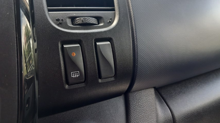 RABLJENO VOZILO OPEL VIVARO L2H1 COMBI 1.6 DIE MT6 Mehanički mjenjač DIESEL 65686