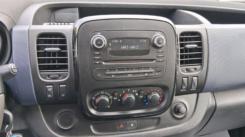 RABLJENO VOZILO OPEL VIVARO L2H1 COMBI 1.6 DIE MT6 Mehanički mjenjač DIESEL 65685