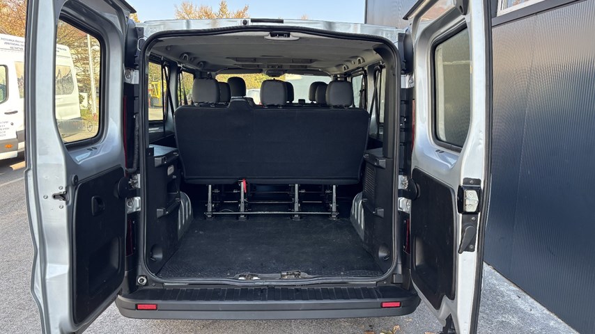 RABLJENO VOZILO OPEL VIVARO L2H1 COMBI 1.6 DIE MT6 Mehanički mjenjač DIESEL 65689