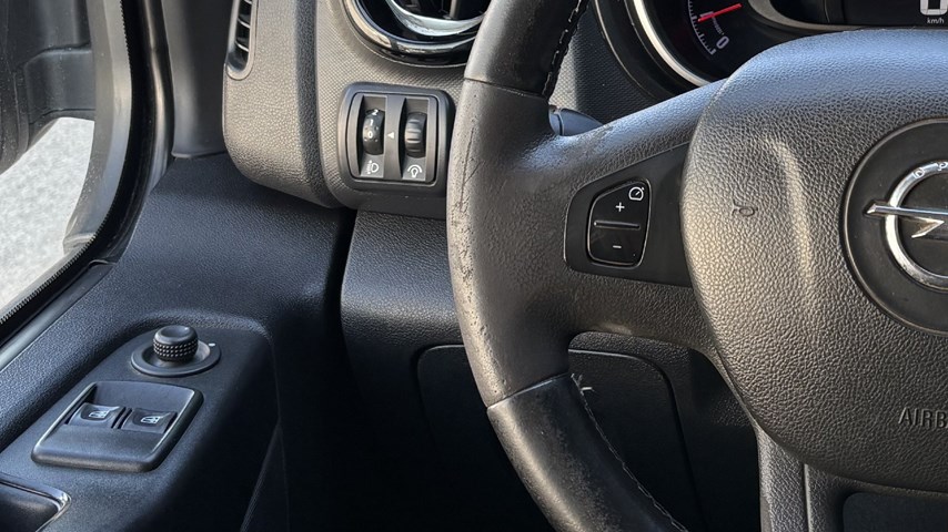 RABLJENO VOZILO OPEL VIVARO L2H1 COMBI 1.6 DIE MT6 Mehanički mjenjač DIESEL 65689