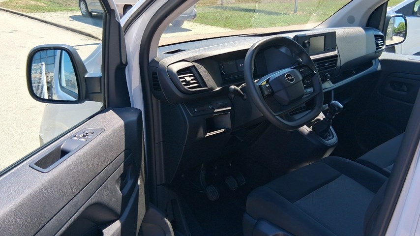 RABLJENO VOZILO OPEL VIVARO PANEL VAN L2H1 2,0 D Mehanički mjenjač DIESEL 20893