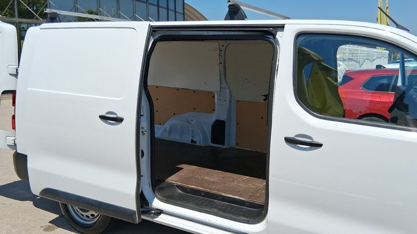 RABLJENO VOZILO OPEL VIVARO PANEL VAN L2H1 2,0 D Mehanički mjenjač DIESEL 20893