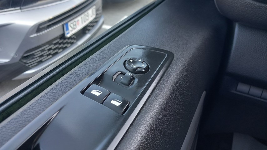 RABLJENO VOZILO OPEL ZAFIRA LIFE L2H1 BUSINESS D 1.5 DIE Mehanički mjenjač DIESEL 65747