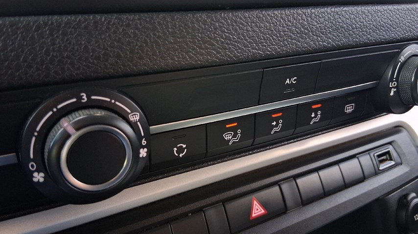 RABLJENO VOZILO OPEL ZAFIRA LIFE L2H1 BUSINESS D 1.5 DIE Mehanički mjenjač DIESEL 65746