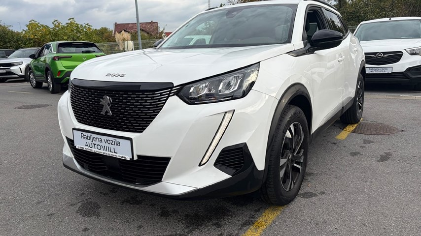 RABLJENO VOZILO PEUGEOT 2008 1,2 PURETECH ALLURE Mehanički mjenjač BENZIN 100252