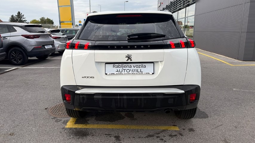 RABLJENO VOZILO PEUGEOT 2008 1,2 PURETECH ALLURE Mehanički mjenjač BENZIN 100252