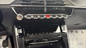 RABLJENO VOZILO PEUGEOT 2008 1,2 PURETECH ALLURE Mehanički mjenjač BENZIN 100252
