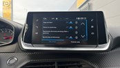 RABLJENO VOZILO PEUGEOT 2008 1,2 PURETECH ALLURE Mehanički mjenjač BENZIN 100252