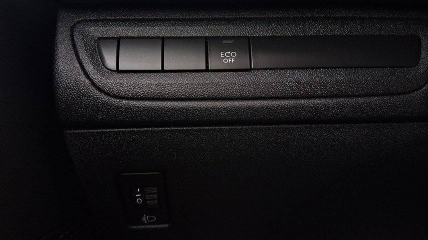 RABLJENO VOZILO PEUGEOT 2008 1,2 PURETECH S-S ACTIVE Mehanički mjenjač BENZIN 100213