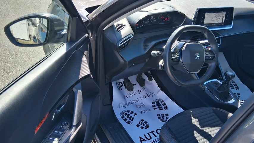 RABLJENO VOZILO PEUGEOT 2008 1,2 PURETECH S-S ACTIVE Mehanički mjenjač BENZIN 100208