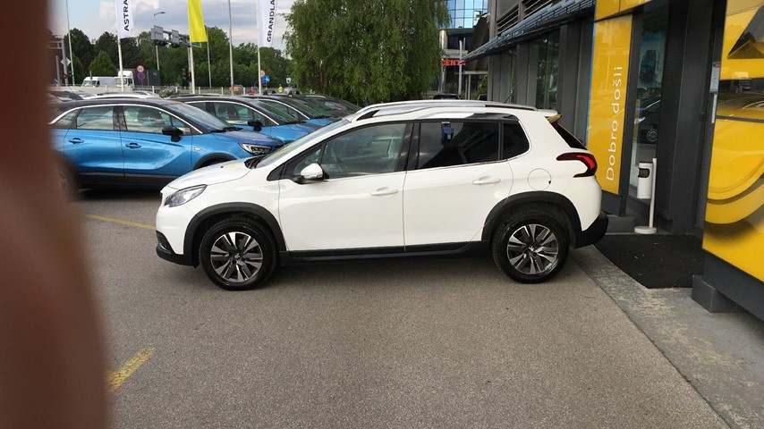 RABLJENO VOZILO PEUGEOT 2008 1,6 BLUE HDI 120 ALLURE DIESEL 222698