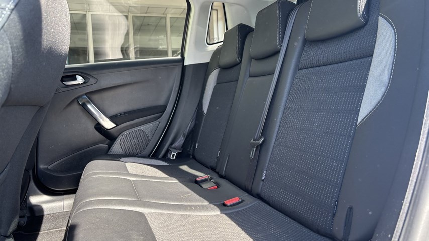 RABLJENO VOZILO PEUGEOT 2008 1,6 HDI Mehanički mjenjač DIESEL 224920
