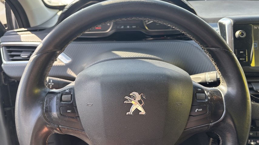 RABLJENO VOZILO PEUGEOT 2008 1,6 HDI Mehanički mjenjač DIESEL 224920