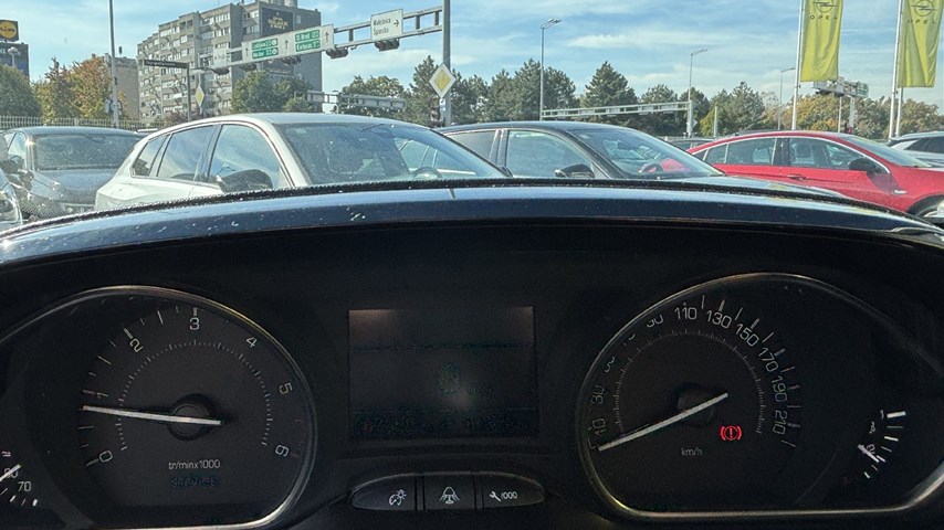 RABLJENO VOZILO PEUGEOT 2008 1,6 HDI Mehanički mjenjač DIESEL 224920