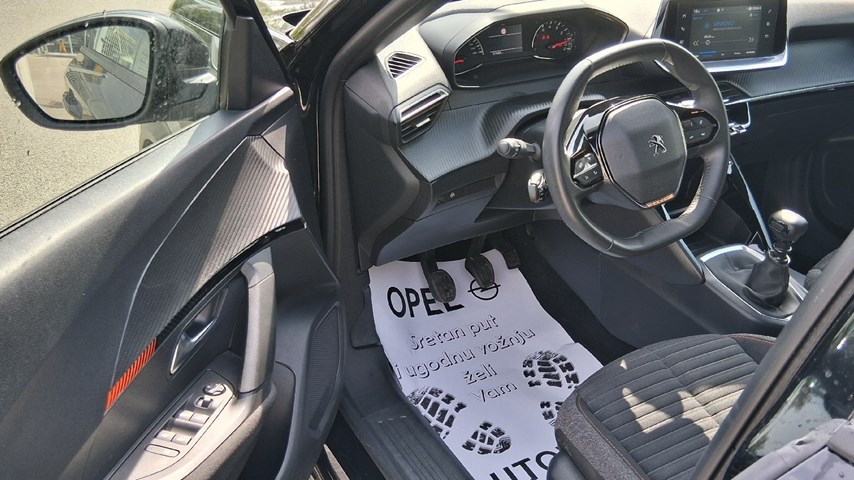 RABLJENO VOZILO PEUGEOT 2008 ACTIVE PACK 1,2 I Mehanički mjenjač BENZIN 100207