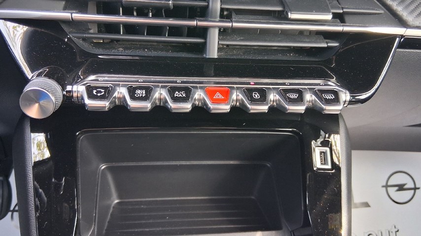 RABLJENO VOZILO PEUGEOT 2008 ACTIVE PACK 1,2 I Mehanički mjenjač BENZIN 100207