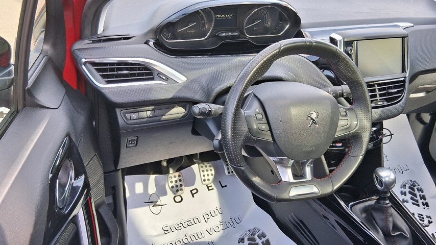 RABLJENO VOZILO PEUGEOT 2008 GT LINE 1,2 Mehanički mjenjač BENZIN 65722