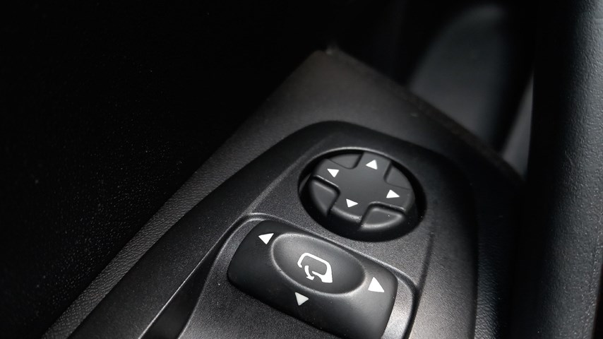 RABLJENO VOZILO PEUGEOT 2008 GT LINE Mehanički mjenjač BENZIN 65744