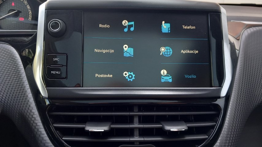 RABLJENO VOZILO PEUGEOT 2008 GT LINE Mehanički mjenjač BENZIN 65744