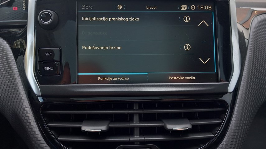 RABLJENO VOZILO PEUGEOT 2008 GT LINE Mehanički mjenjač BENZIN 65744