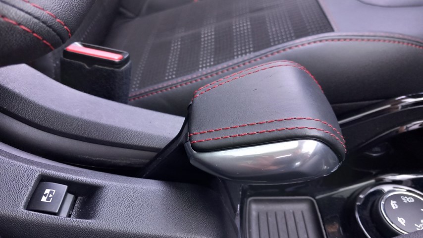 RABLJENO VOZILO PEUGEOT 2008 GT LINE Mehanički mjenjač BENZIN 65744