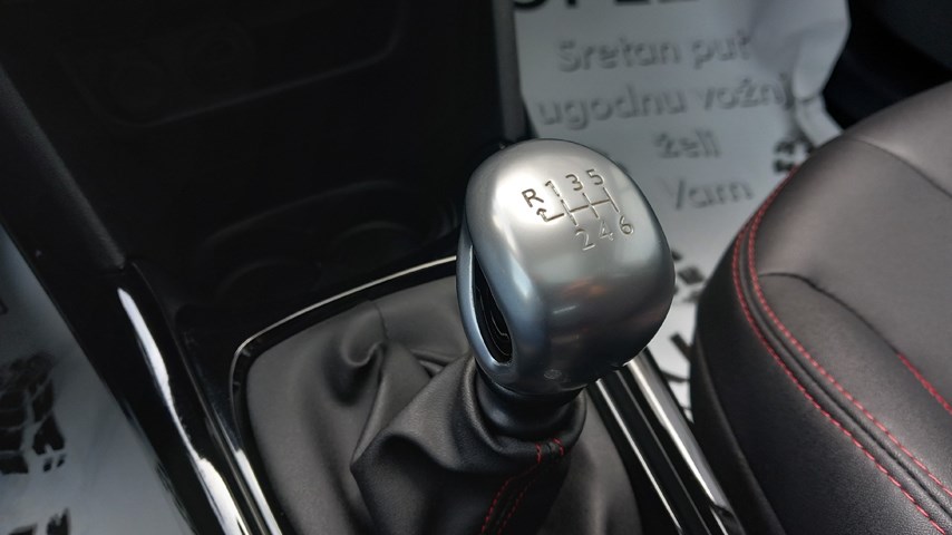 RABLJENO VOZILO PEUGEOT 2008 GT LINE Mehanički mjenjač BENZIN 65744