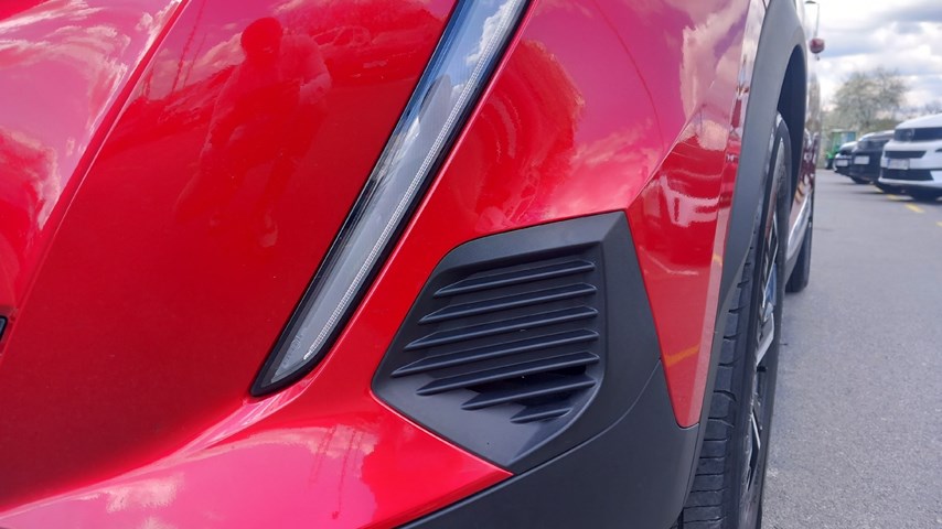 RABLJENO VOZILO PEUGEOT 2008 PURETECH 1,2 Mehanički mjenjač BENZIN 65721