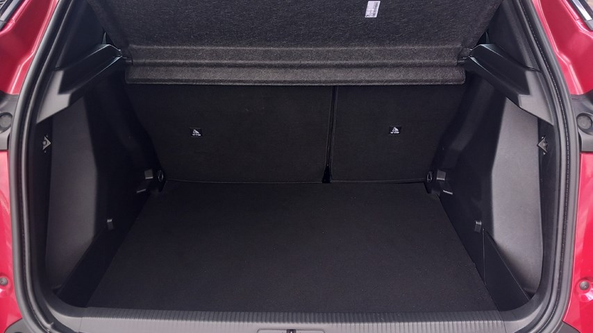 RABLJENO VOZILO PEUGEOT 2008 PURETECH 1,2 Mehanički mjenjač BENZIN 65721