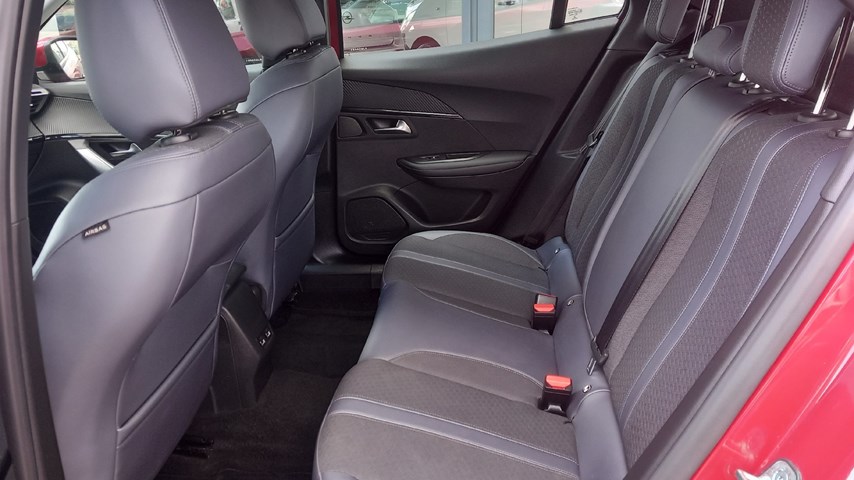 RABLJENO VOZILO PEUGEOT 2008 PURETECH 1,2 Mehanički mjenjač BENZIN 65721
