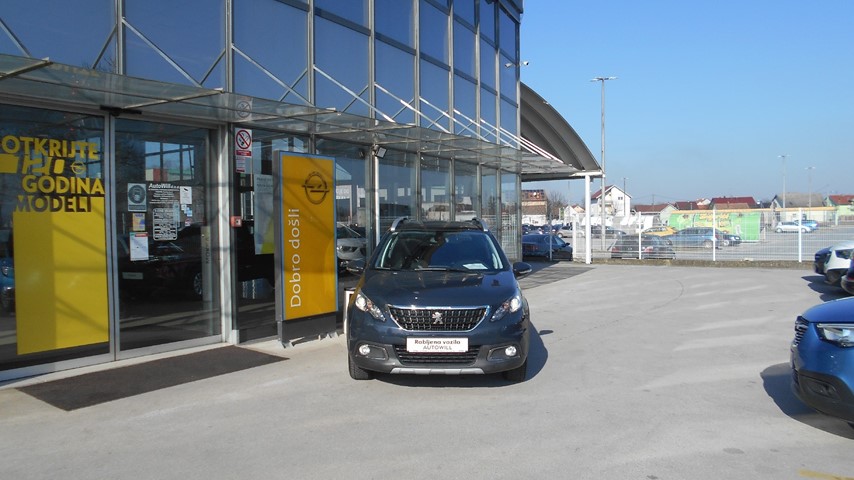 RABLJENO VOZILO PEUGEOT 2008 STYLE 1,2 PURE TECH Mehanički mjenjač BENZIN 81205