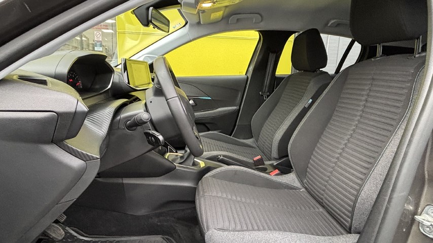 RABLJENO VOZILO PEUGEOT 208 1,2 PURETECH Mehanički mjenjač BENZIN 224519