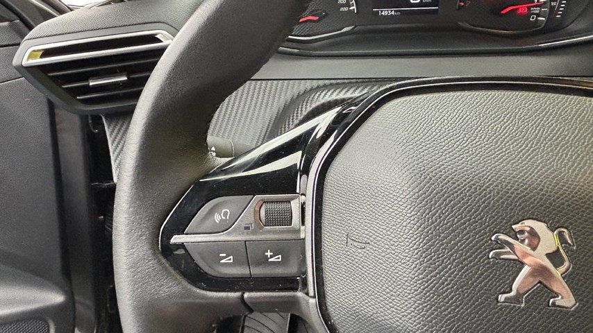 RABLJENO VOZILO PEUGEOT 208 1,2 PURETECH Mehanički mjenjač BENZIN 224519