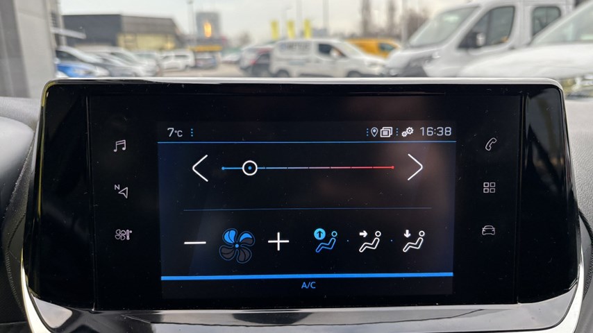 RABLJENO VOZILO PEUGEOT 208 1,2 PURETECH Mehanički mjenjač BENZIN 224519