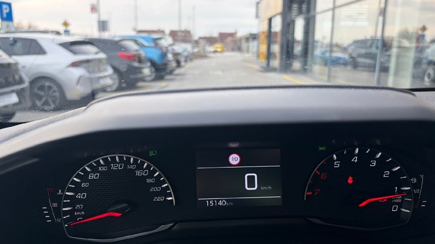 RABLJENO VOZILO PEUGEOT 208 1,2 PURETECH Mehanički mjenjač BENZIN 224519