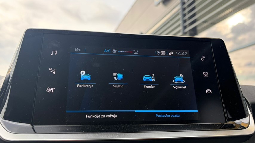 RABLJENO VOZILO PEUGEOT 208 1,2 PURETECH Mehanički mjenjač BENZIN 224519